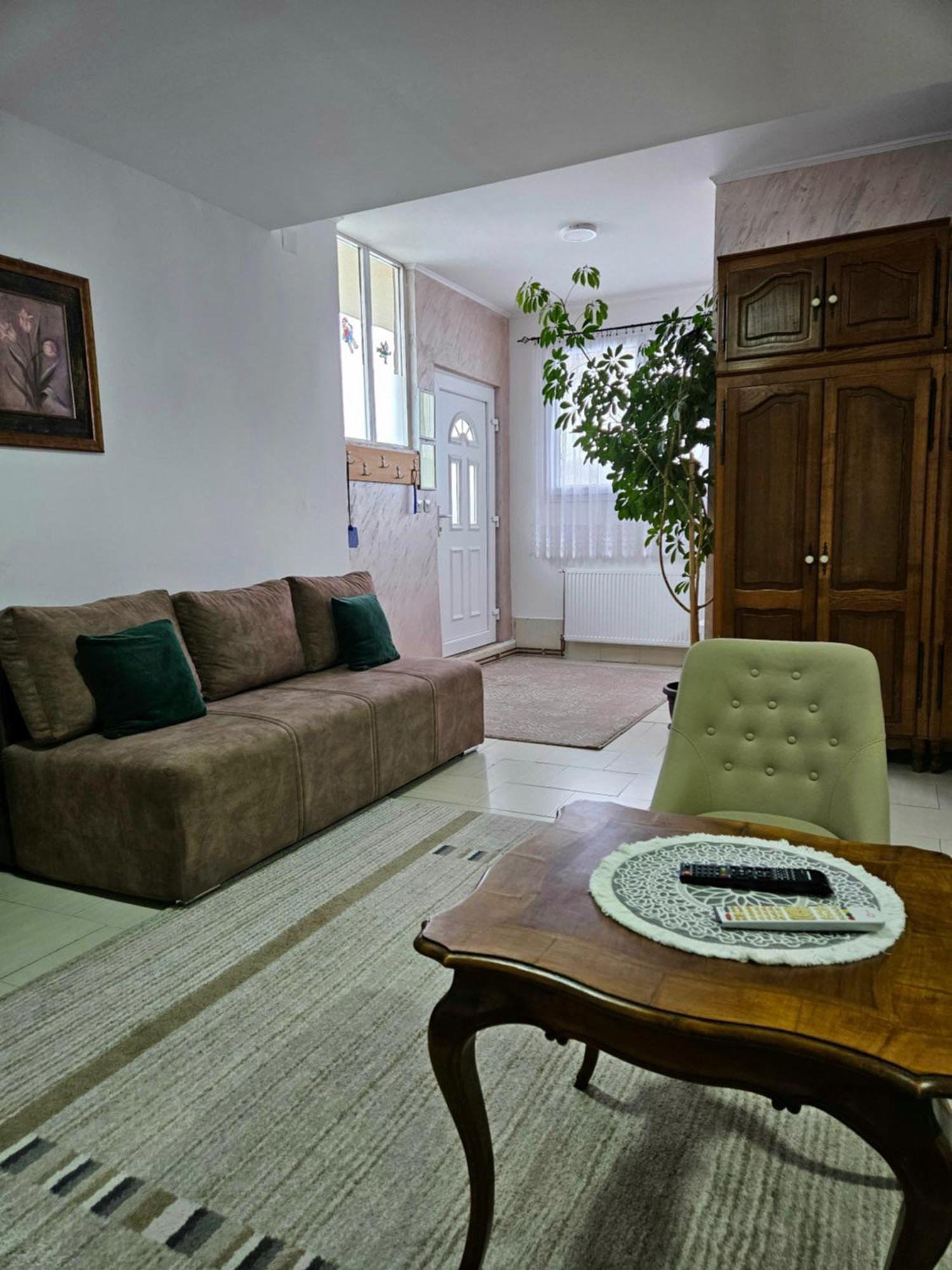 Apartman Juga Kremna Exterior photo